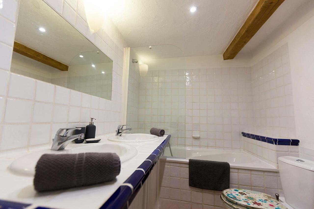 Sade - Central, Charming, For 6 อองทีบส์ ภายนอก รูปภาพ